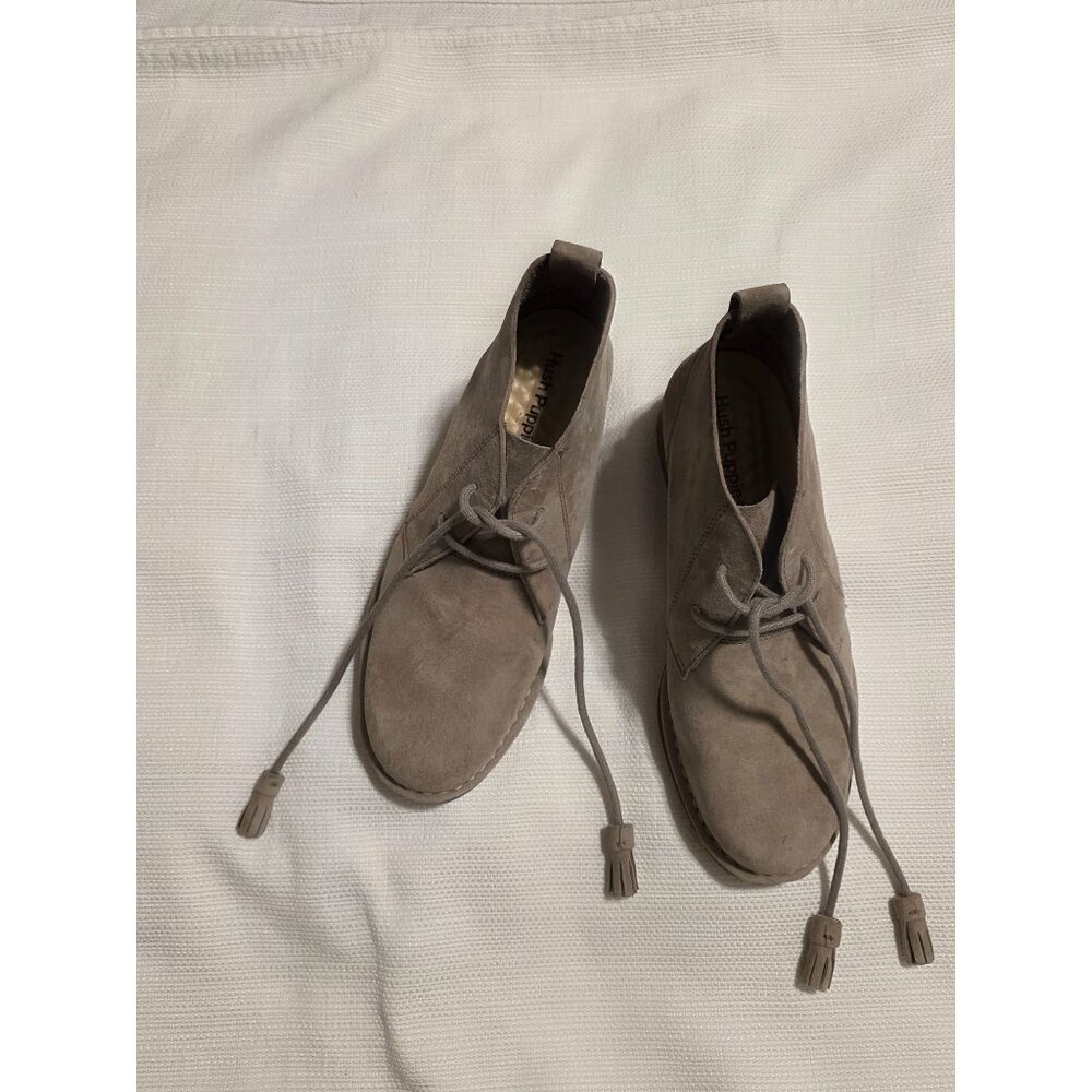 Hush Puppies Suede Chukka Desert Boots Taupe Gray Lace Up Casual Comfort